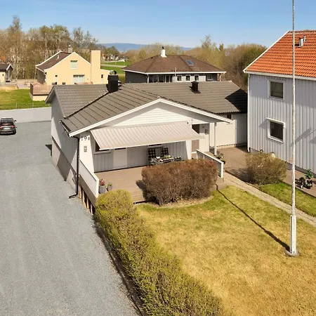 Big House With Parking, Perfect For Vm2025 Trondheim